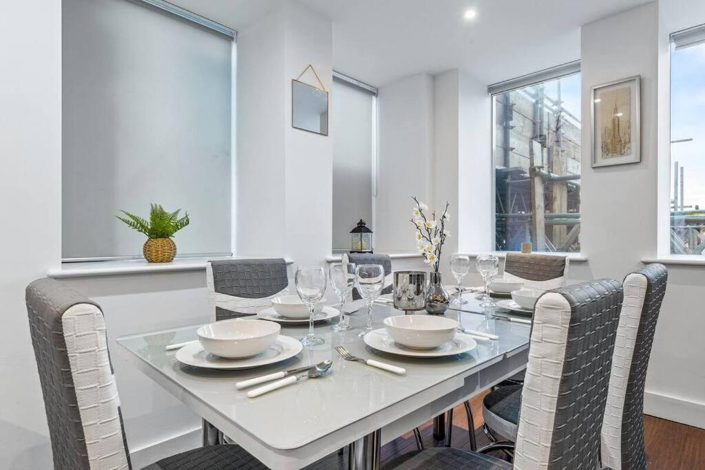 Sleep 7 20 Mins From London Waterloo Bp65 Apartment Bagian luar foto
