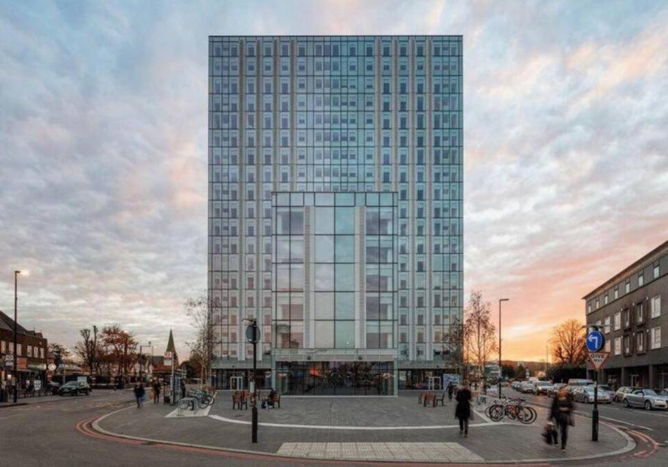 Sleep 7 20 Mins From London Waterloo Bp65 Apartment Bagian luar foto